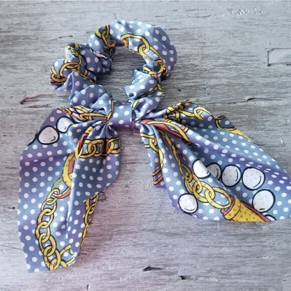 New! CHAIN PRINT Bow knot Scrunchie - Picture 5 of 11